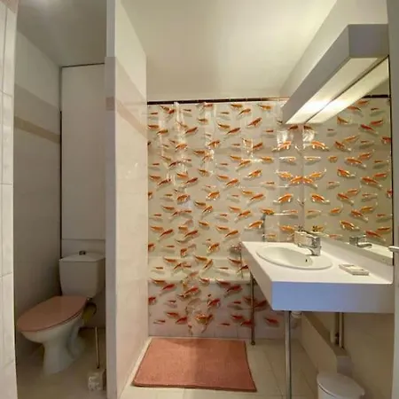 Modern In Κάννες